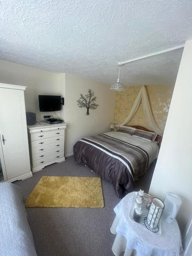 Broadmoor Farm Bed and Breakfast Kilgetty Buitenkant foto