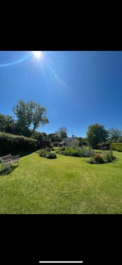 Broadmoor Farm Bed and Breakfast Kilgetty Buitenkant foto